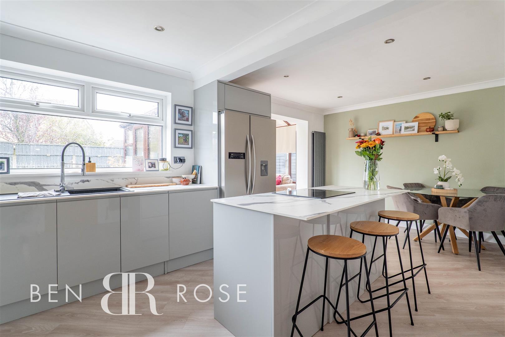 4 bed property in Bolton Meadow, Leyland